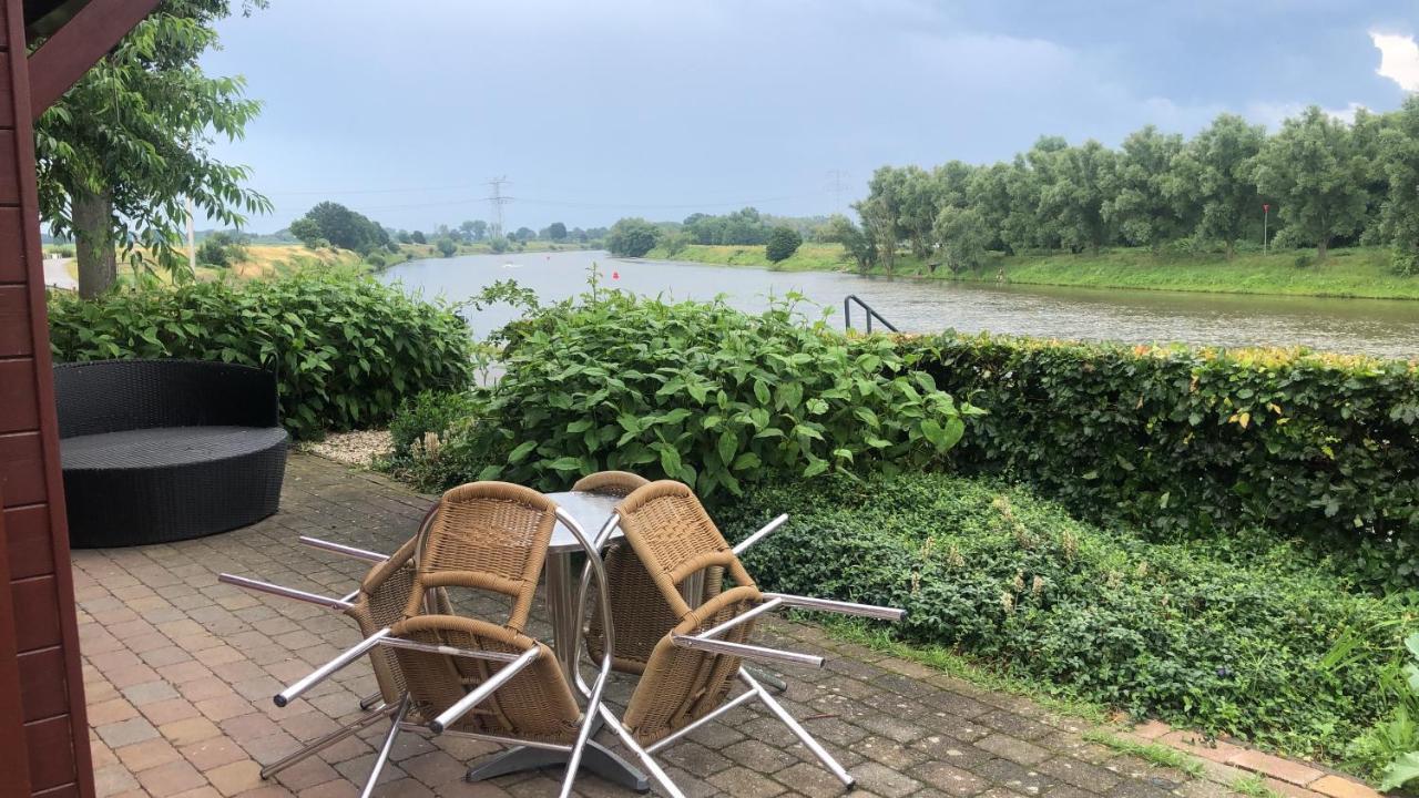 Thuiskomen, Genieten Aan Het Water Maaseik Exteriör bild