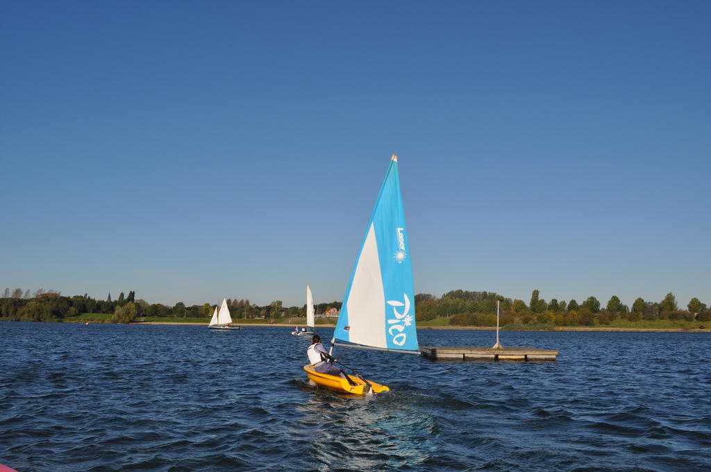 Thuiskomen, Genieten Aan Het Water Maaseik Rum bild