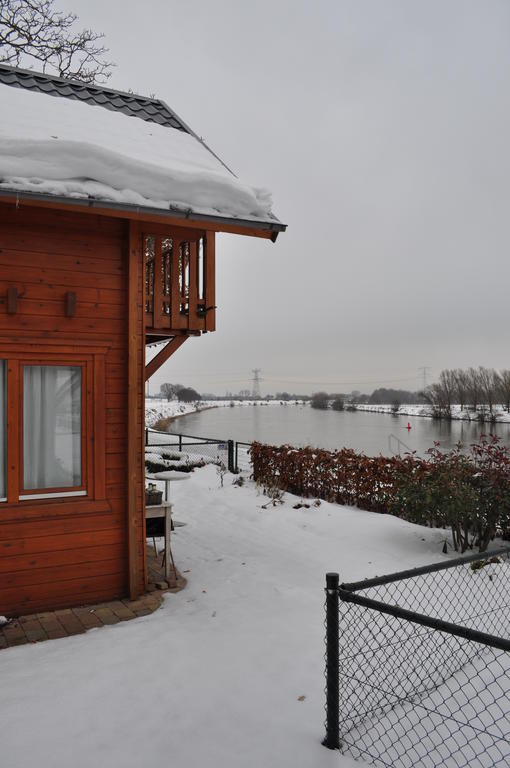 Thuiskomen, Genieten Aan Het Water Maaseik Rum bild